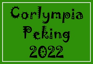 Dieses Bild von Thorsten Hülsberg zeigt Corlympia Peking 2022 in einer virusartigen, schwarzen Schrift auf dem BALLacker-Layout.